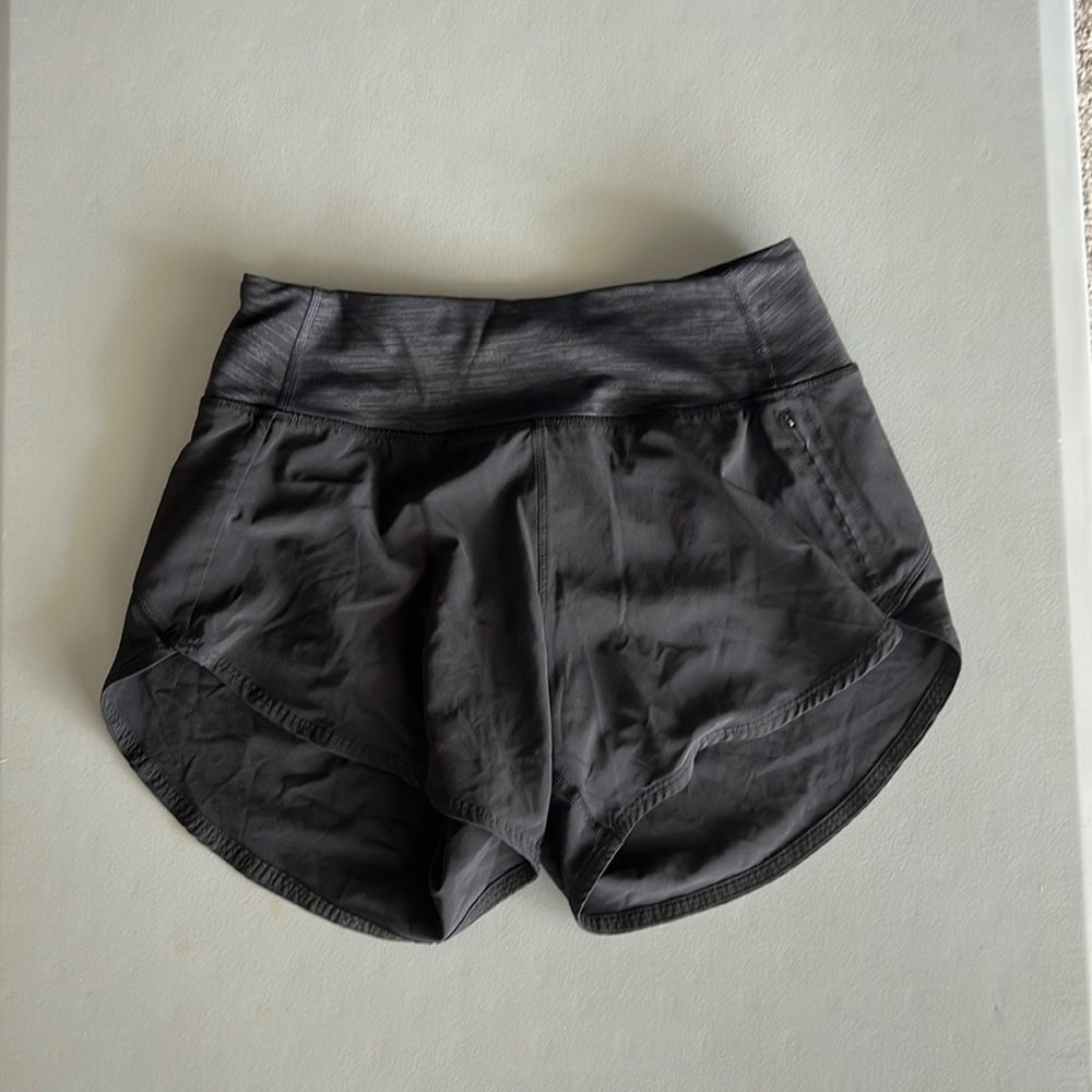 OUTDOOR VOICES Hudson 4" Short size small